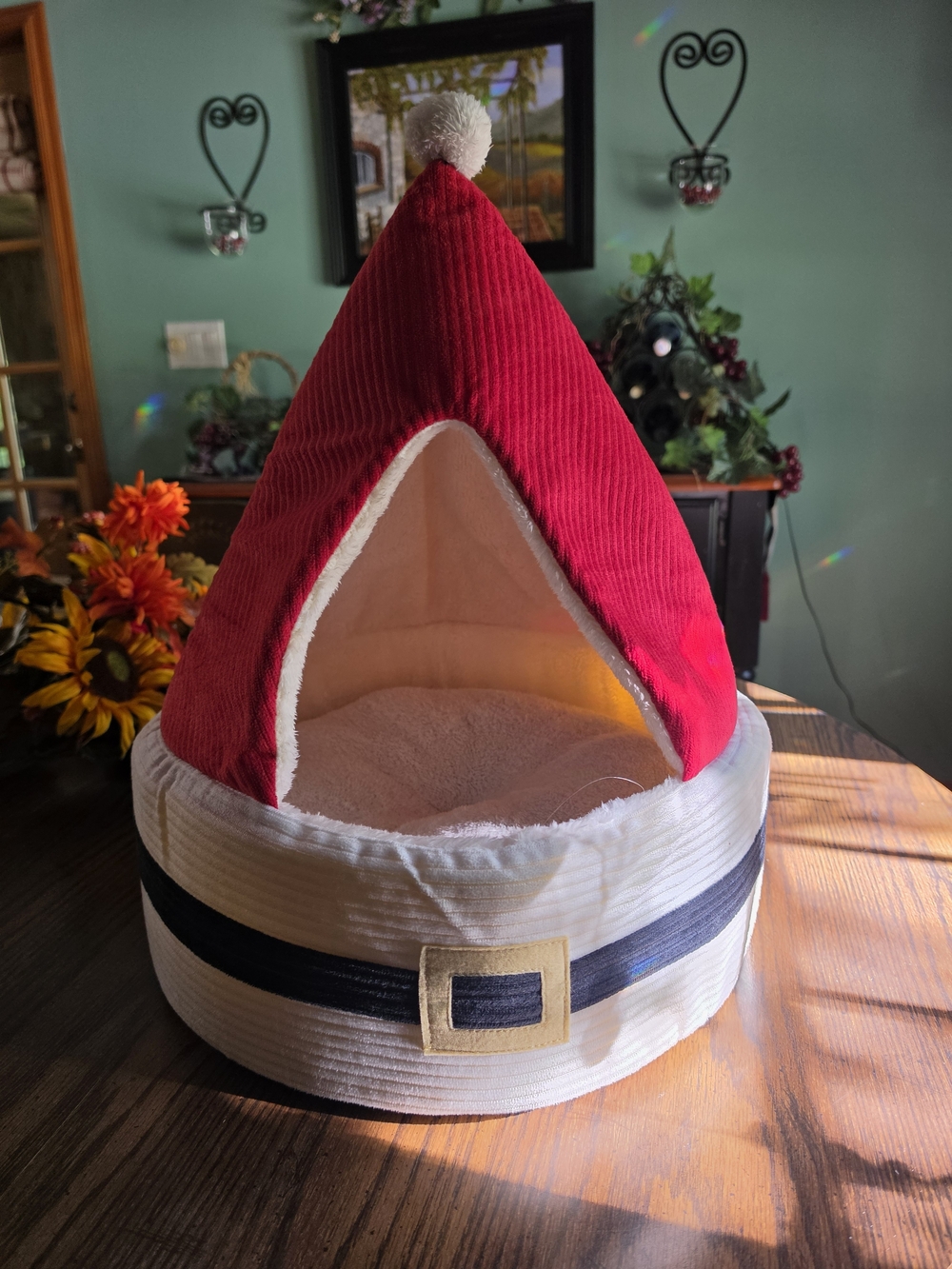 Vibrant Life Cozy Hideaway Pet Bed